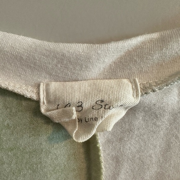 143 Story Multi Colored Top White Pink Blue Green Size Large EUC 3/4 sleeves - Picture 3 of 3